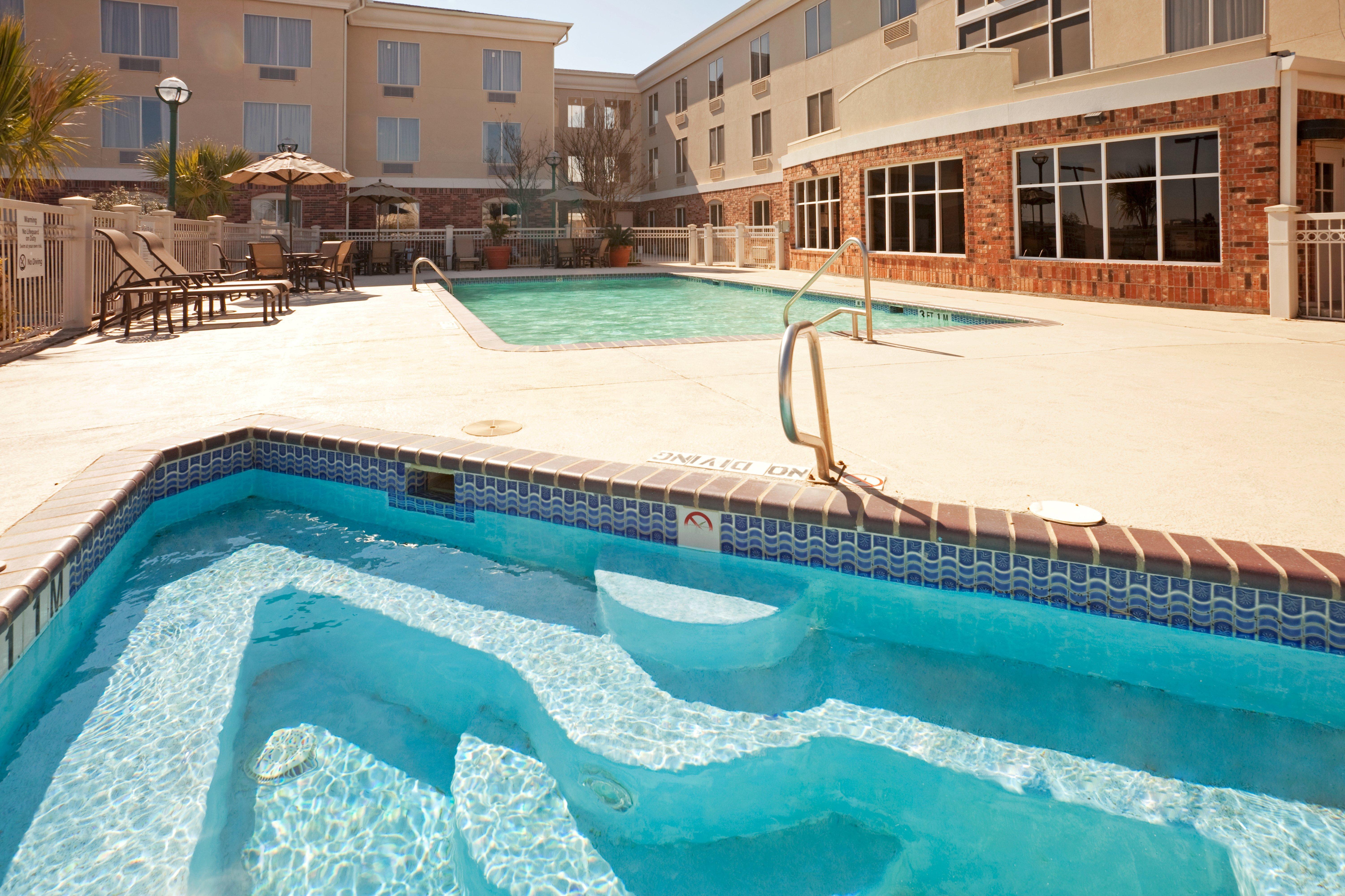 Holiday Inn Express Hotel & Suites Eagle Pass By Ihg Екстериор снимка