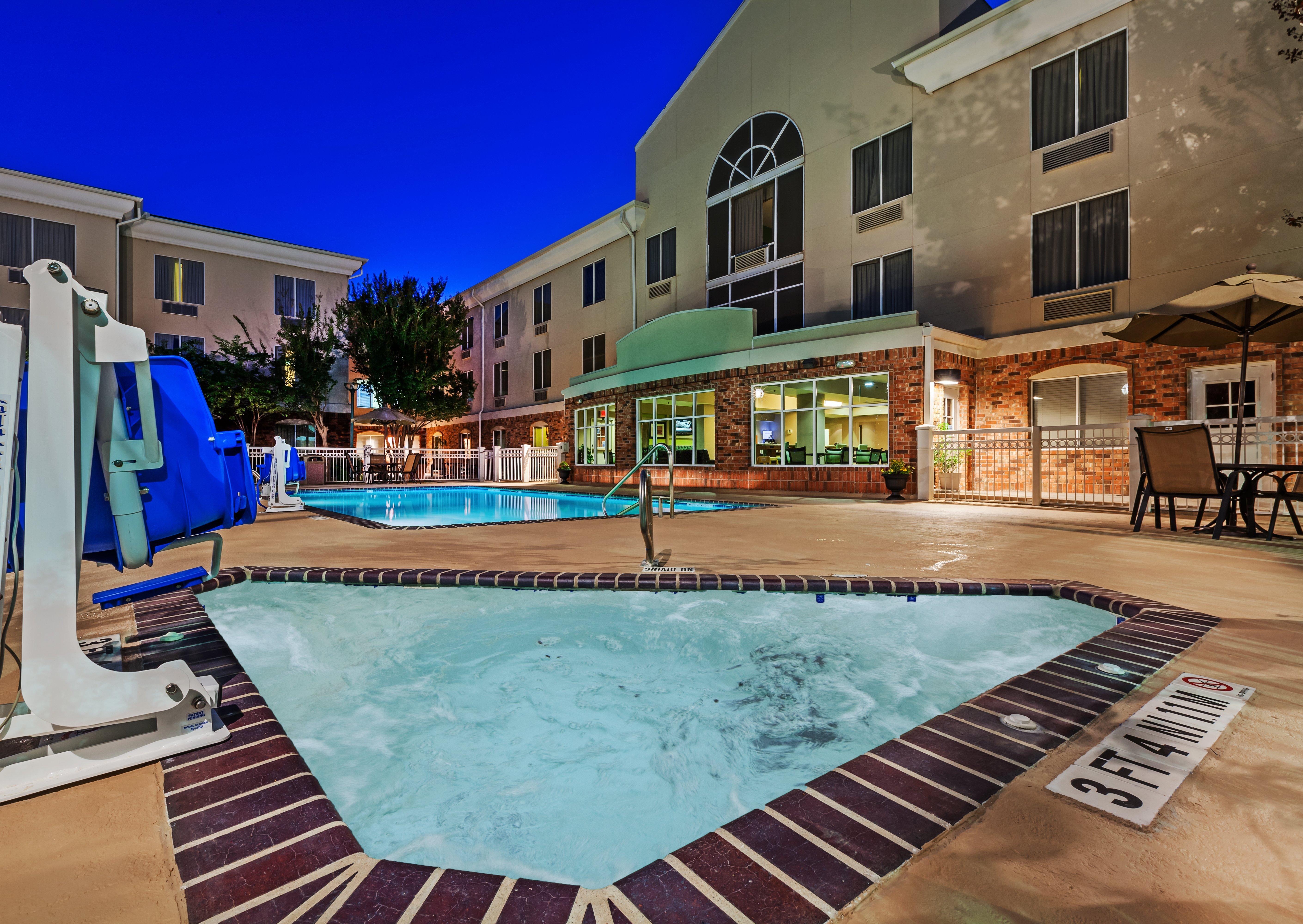 Holiday Inn Express Hotel & Suites Eagle Pass By Ihg Екстериор снимка