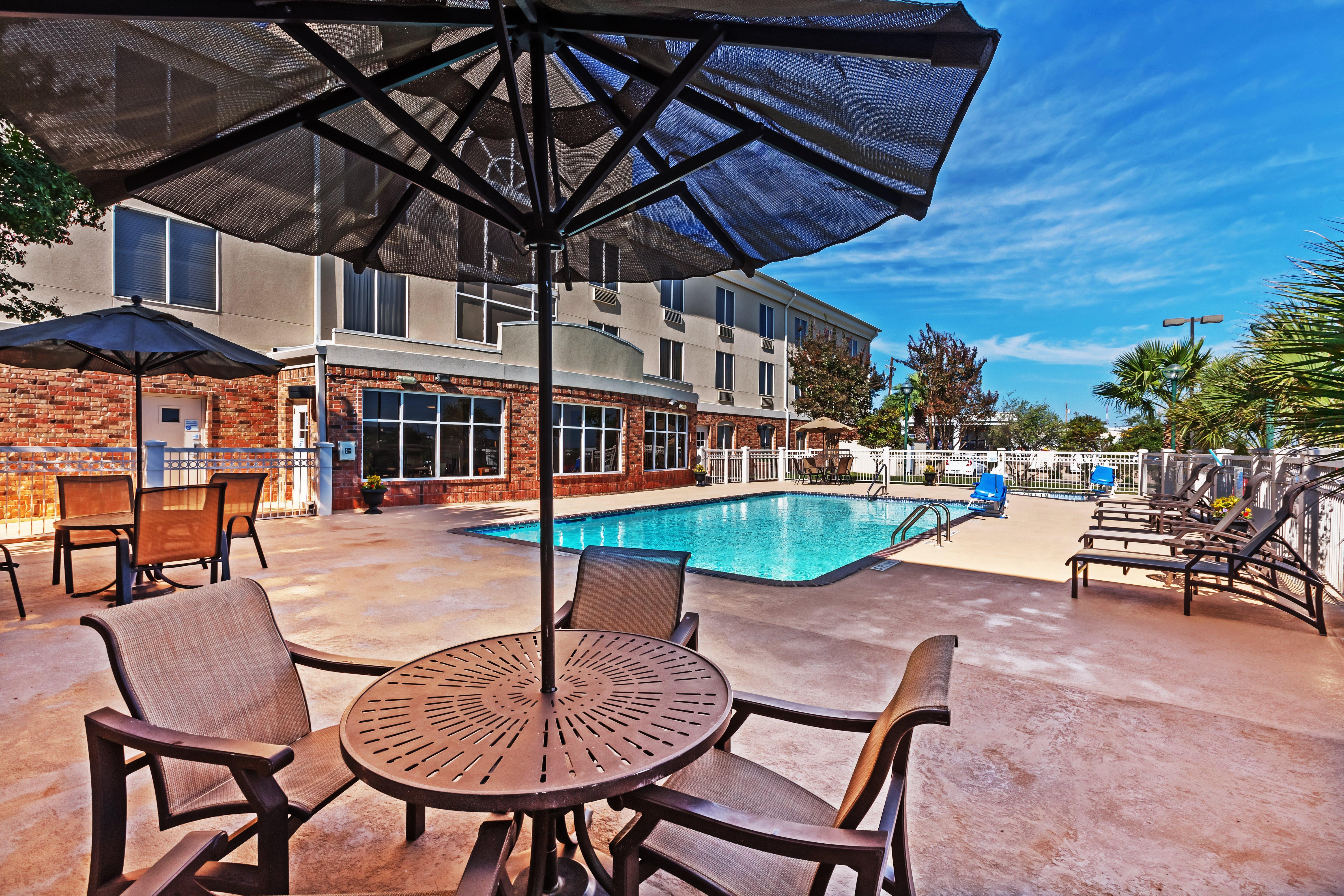 Holiday Inn Express Hotel & Suites Eagle Pass By Ihg Екстериор снимка