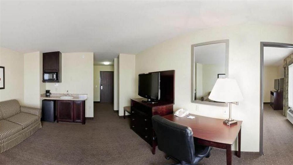 Holiday Inn Express Hotel & Suites Eagle Pass By Ihg Екстериор снимка